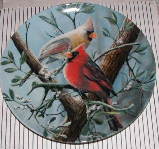 Knowles China 1985 8.  5 " Dia.  Plate The Cardinal By Kevin Daniel W/ Box &