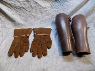 Ww2 Japanese Pilot Fur Lined Gloves Plus Leather Gaiters.