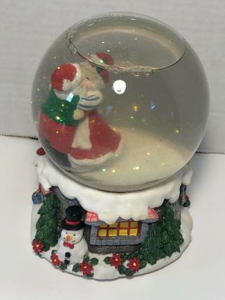 Christmas Musical Snow Globe Santa And Mrs.  Clause Dancing