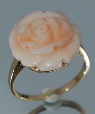 Angel Skin Carved Coral 14k Yellow Gold Flower Ring Sz 6.  25