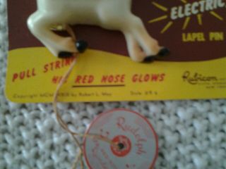VINTAGE LIGHT UP RUDOLPH THE RED NOSE REINDEER PIN LAPEL ON CARD 3
