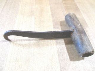 Vintage H P Co Hook Tool With Wood Wooden Handle (pa)