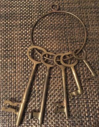 5 Vintage Brass Keys On Ring Decorative Wall Hanging Collectible Skeleton Keys