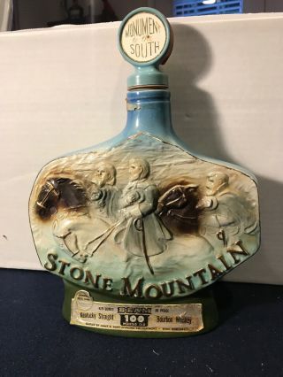 Vintage 1974 Jim Beam Whiskey " Stone Mountain Monument To The South Decanter F35