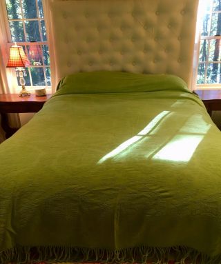 Vintage 60s Bedspread Bed Cover Cotton Apple Green Full Queen Fringe Boho G