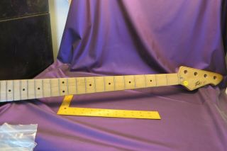 3743 Vintage Peavey T - 40 Bass Electric Guitar Neck In Cond.