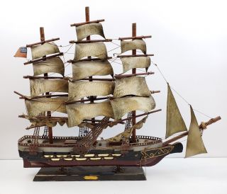 Vintage Uss Constitution 1814 Hand Crafted Detailed Wooden Model Ship 27 " ×22 "