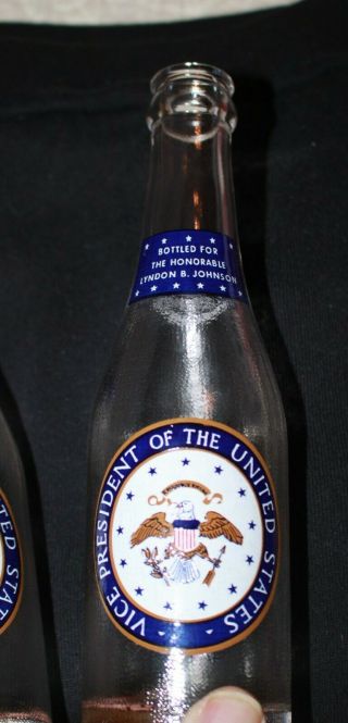 1963 Canada Dry Glass Club Soda Bottle Lyndon Johnson Vice Presidential Seal US 3