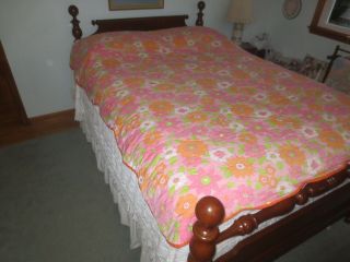 Vtg.  Hand Quilted Pink & Orange Mod Floral Cotton Quilt Bedspread - 74 " X 88 "
