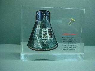 Flown Nasa Mercury Capsule Liberty Bell 7 Hardware Bolt Gus Grissom Lucite