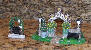 Partylite Olde World Christmas Village Figurines Arch Arbor Entry & Gateway