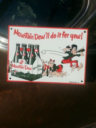 1961 Mountain Dew Soda Pop Beverage Bottle 6 Pack Porcelain Sign Vintage