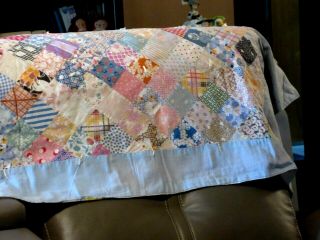 VINTAGE PATCHWORK QUILT MULTI - COLOR FOR REPAIR OR CUTTER 72 