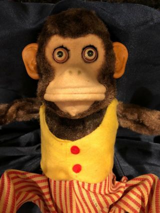 Vintage MUSICAL JOLLY CHIMP battery - - Tin Toy monkey 1950s Japan 7061 2