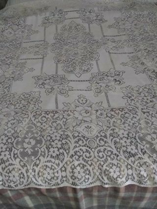 Vintage Quaker Lace Tablecloth 66 X 54 White Cotton Floral