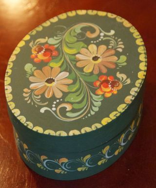 Antique Tiroler Heimatwerk Innsbruck Trinket Box Wood Hand Painted Oval Floral