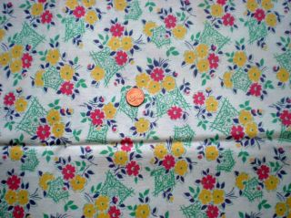 Floral Intact Vtg Feedsack Quilt Sewing Doll Clohtes Craft Yellow Red Green