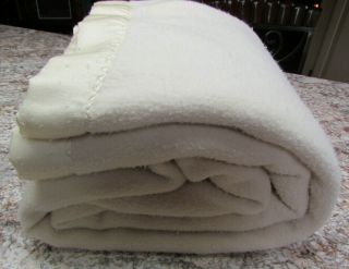 Vtg Acrylic Ivory Soft Warm Fuzzy Cuddly Blanket 82x85 Full Queen Satin Binding 2