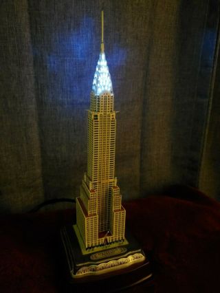 Rare Led Danbury Chrysler Building Souvenir Architecture Model