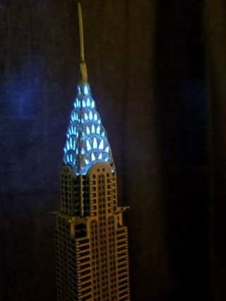 Rare LED Danbury Chrysler Building souvenir architecture model 2