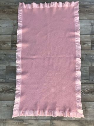 Vintage FARIBO Faribault Baby Toddler Lap Throw Blanket Pink Wool Satin Trim USA 3