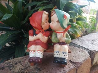 Vintage Napco Kissing Dutch Boy & Girl 1959 Salt Pepper Shakers Wood Bench