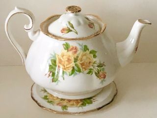 Vintage Royal Albert England Yellow Tea Rose 6 Cups Size Large Teapot W/trivet