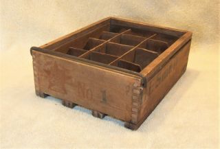 Antique Wood STAR EGG CRATE CARRIERS & TRAYS - John Elbs NY - Holds 12 Eggs 2