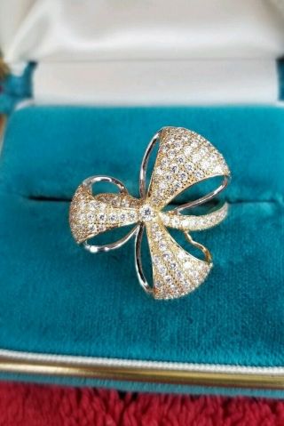 18k Yellow Gold With Diamonds Flower Ring 3.  5 Grams