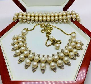 Stunning Vintage Signed Monet Pearl/clear Crystal Necklace/bracelet Set