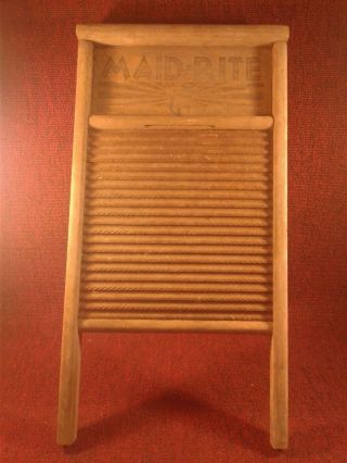 Vintage Maid - Rite Columbus Washboard Co.  Standard Family Size No.  2072