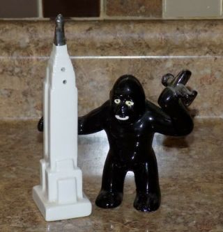 Vintage Salt And Pepper Shakers - King Kong & Empire State Building York