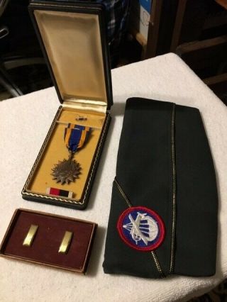Us Ww2 Air Medal,  Lt Bars,  & Paratrooper/glider Officer 