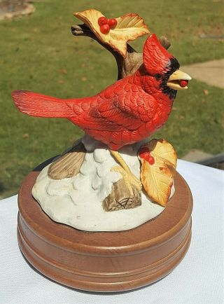 Porcelain Red Cardinal Bird Music Box On Wood Base Price Products Vintage 6.  5 "