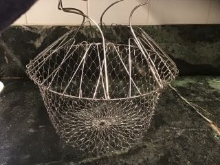 Vintage Folding Collapsible Wire Egg Fruit Gathering Farm Basket.  9 In.  Kitchen