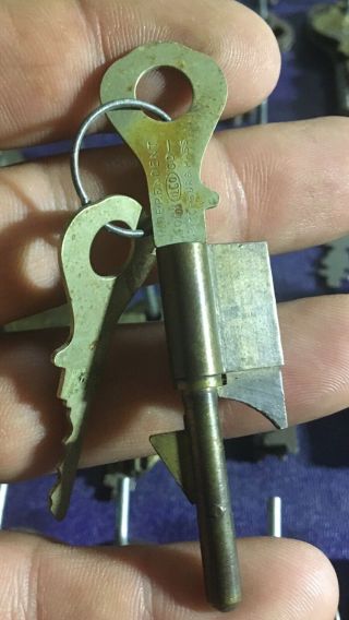 Vintage Keyhole Blocker Lock By Independent Lock Co.  (ilco) Lock & Key