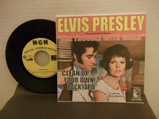 Elvis Presley,  Mgm,  " Up Your Own Backyard ",  Us,  7 " 45 W P/c,  Fan Club Issue,  M