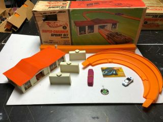 Hot Wheels Charger Sprint Set & Complete With Car