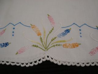 Vtg 2 Pc Embroidered Cattails French Knot Pillow Case Set 21 " X 30 "