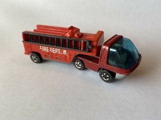 1970 Hot Wheels Redlines Heavyweights Fire Engine Enamel Red Hk