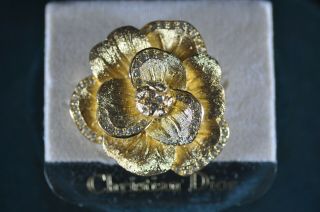 Vintage Christian Dior Gold Tone Rhinestone Pansy Flower Earring Brooch Set 2