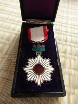 Japanese 5th Class Order Of The Rising Sun Medal Badge Army Navy War