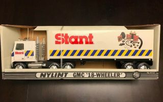 Nylint No.  911 Gmc 18 - Wheeler Steel Semi - Truck