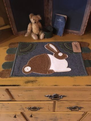 Antique Primitive Old Country Wool Applique Rabbit Bunny Table Mat