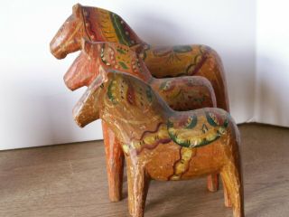 Antique - Vintage Three (3) Primitive Folk Art Wooden Horses Mexico Decorated 2