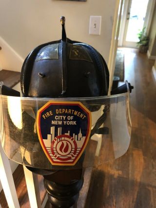 Cairns Brothers Fdny Fire Helmet With Protective Shield