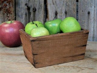 Antique Primitive Miniature Wood Apple Box Salesman Sample