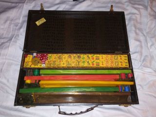 Vintage Cardinal Mah Jong Game Set 156 Bakelite Tiles 5 Bakelite Racks Orig Case