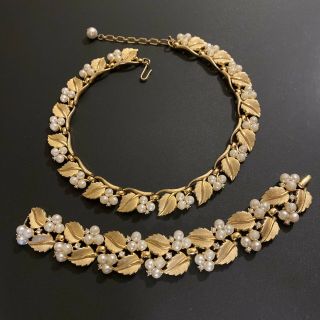 Vtg Crown Trifari Gold Tone Faux Pearl Rhinestone Leaf Necklace & Bracelet Set