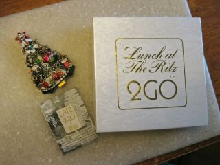 Latr 2go Lunch At The Ritz Christmas Tree Pin Brooch Pendant Nib
